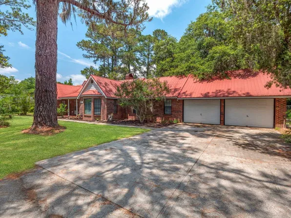 130 E Dowling St, Perry, FL 32347