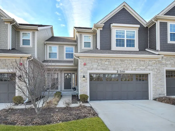 2S700 Crimson King Ln, Glen Ellyn, IL 60137