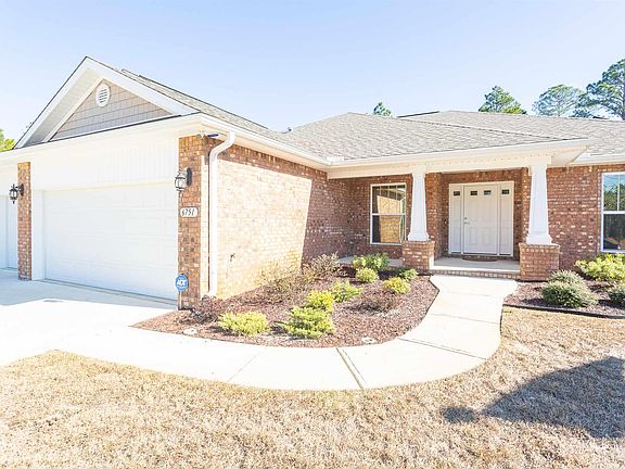 2nd image of 6751 Desoto St