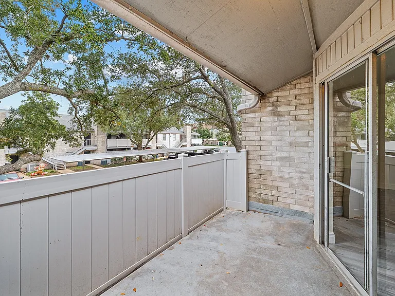 10733 Braes Bend Dr #10733 — Photo 32