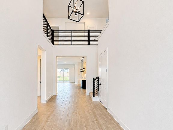 4th image of 16618 Harmony Lea Ln