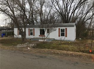 200 Cedar St, Forney, TX