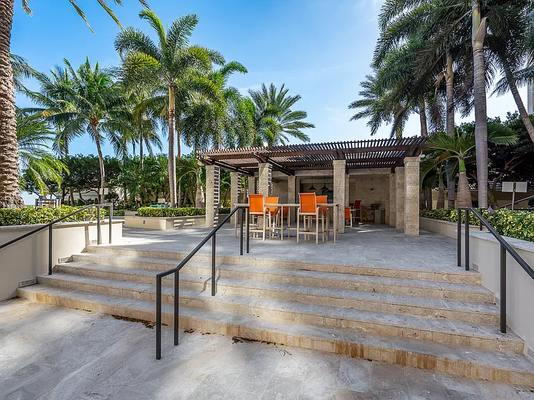 550 Okeechobee Blvd #1409 — Photo 41