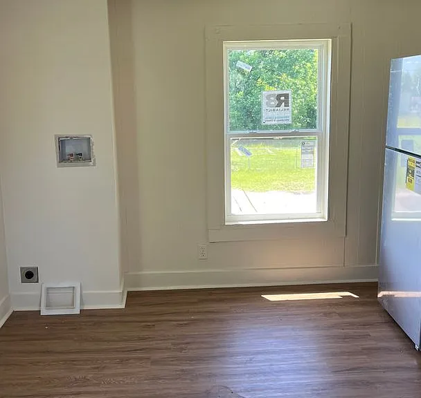 501 Fields St — Photo 5