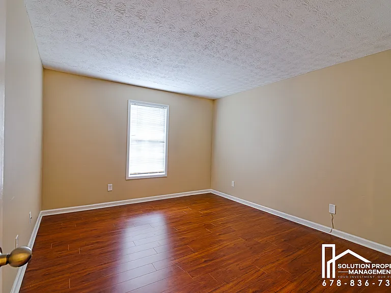 1808 Augusta Dr — Photo 16
