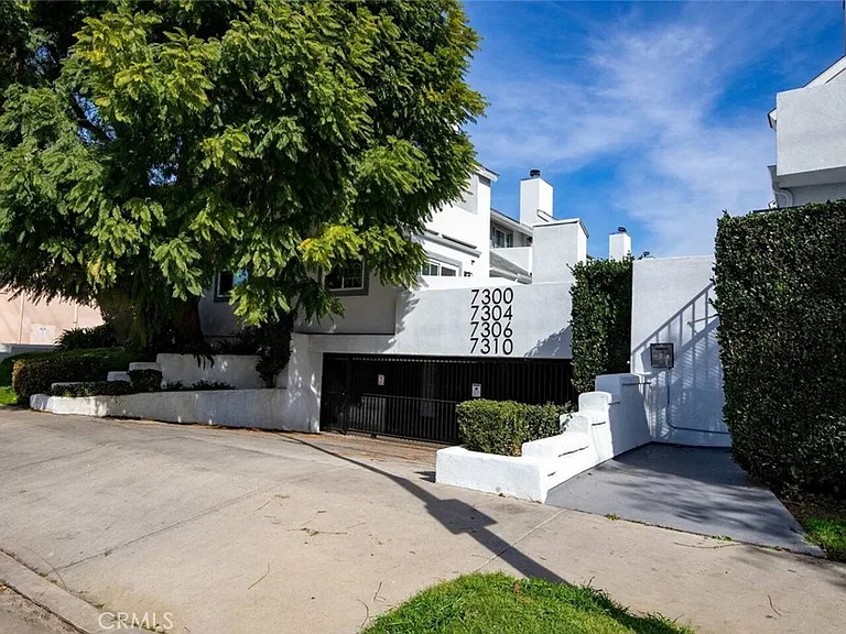 7310 Balboa Blvd #F — Photo 61