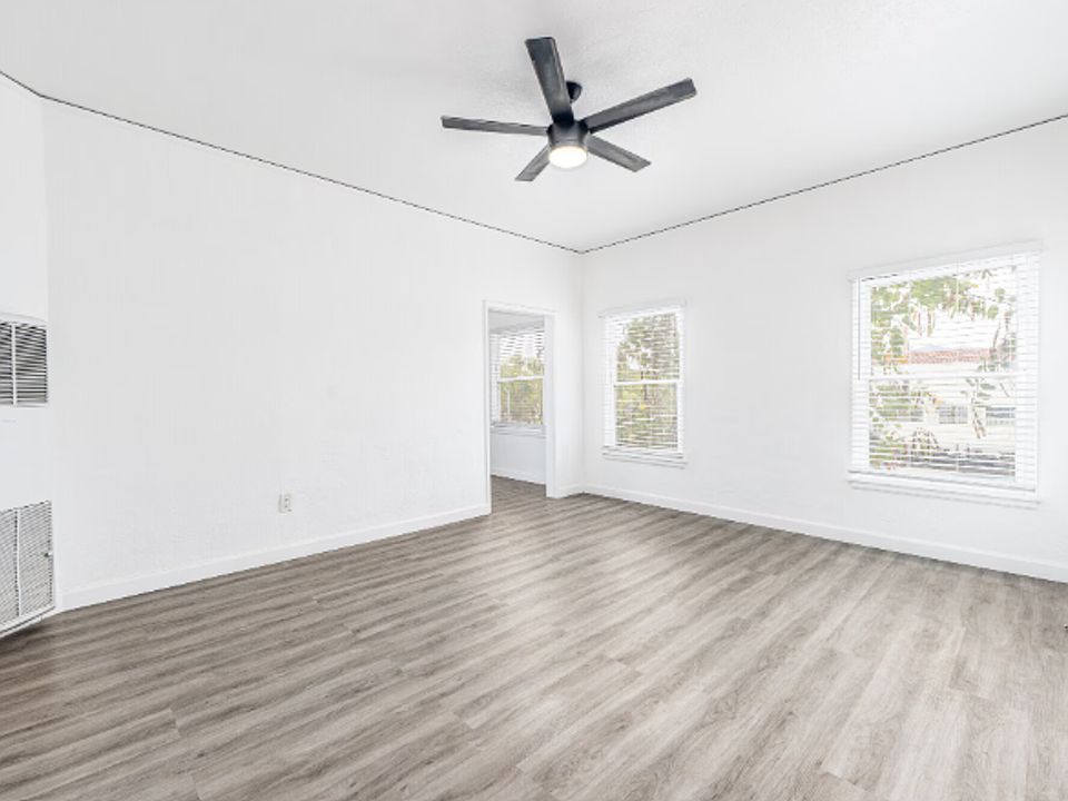 1st image of 323 E Lomita Ave #3337ae123
