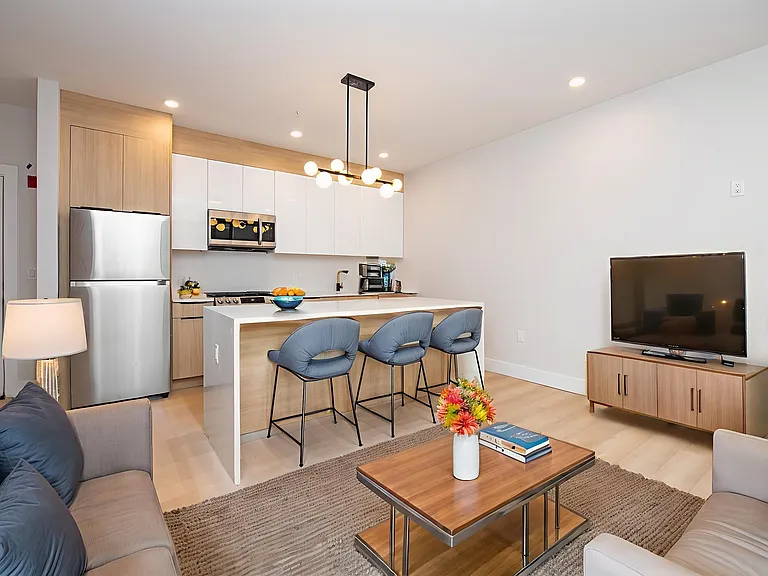 6710 Park Ave #302 — Photo 2