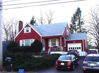 588 Laurel St, East Haven, CT 06512