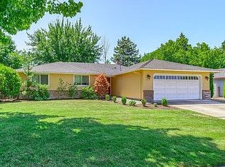 2572 Roberts Rd, Medford, OR 97504