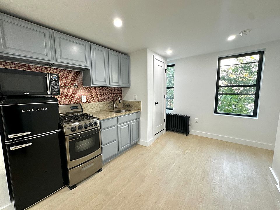 1st image of 438 E 9th St #7B