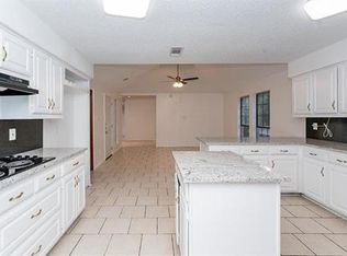 318 Melody Ln, Duncanville, TX 75116
