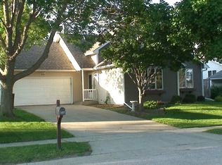 2221 58th St NW, Rochester, MN 55901