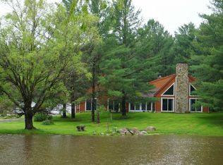 14543 Ensign Rd, Burton, OH 44021