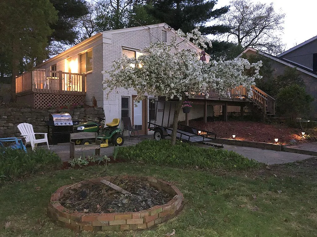 1444 Langfield Ave photo 1