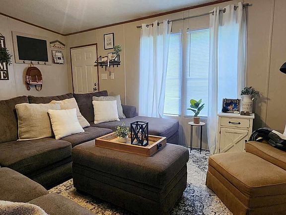 4th image of 4468 Crown Ct
