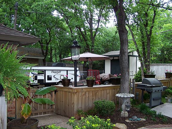 Parking for RV or Boar