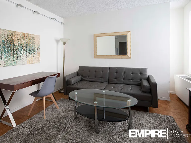 150 W 51st St #2012 — Photo 2