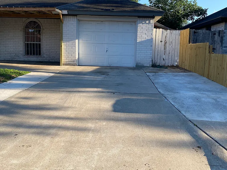 3105 Kilgore Ave — Photo 2