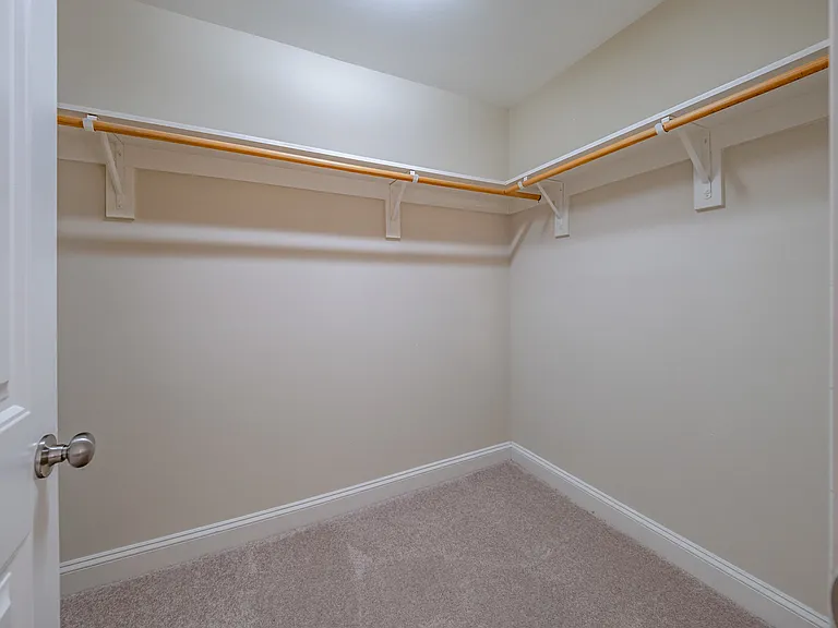 2324 Pindos Dr — Photo 31