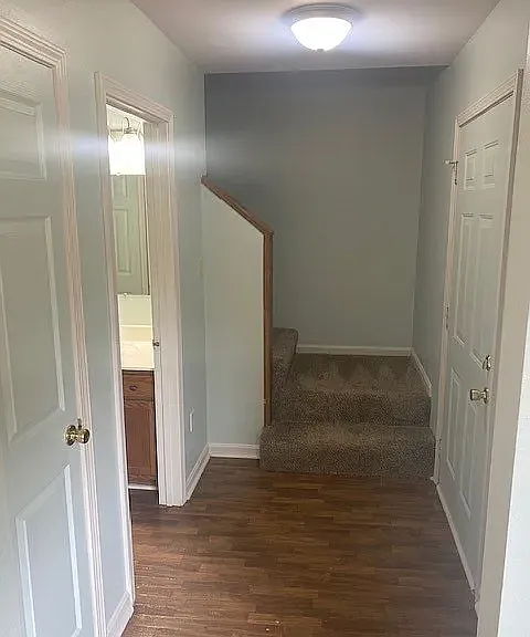 1299 Crescent Ct — Photo 10