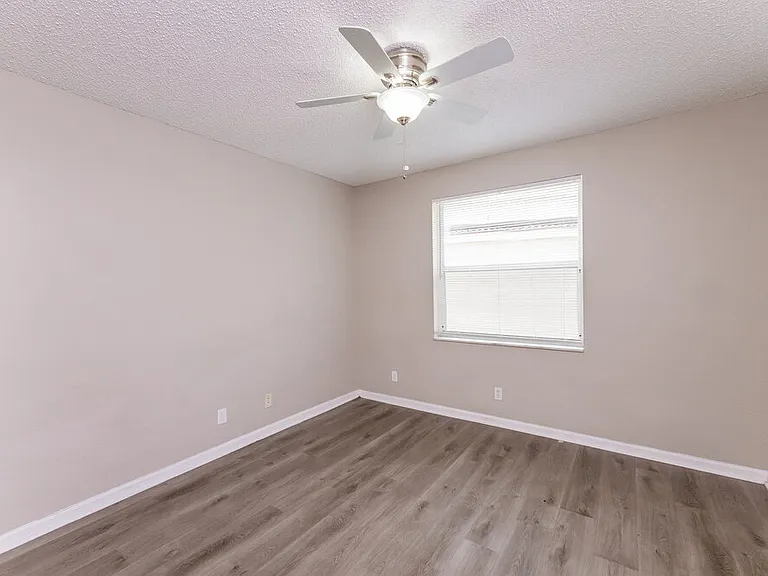 4729 NW 115th Ave — Photo 16