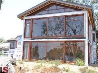 2935 Goodview Trl, Los Angeles, CA 90068