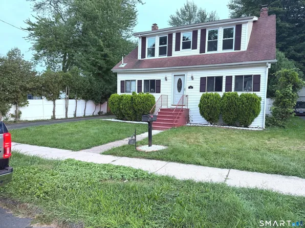 15 Barber Street, Windsor, CT 06095