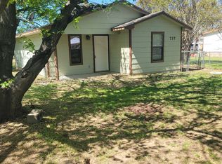 747 Luther Ln, Gun Barrel City, TX 75156