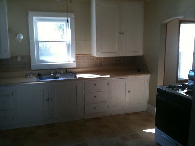2nd image of 500 S Simpson St