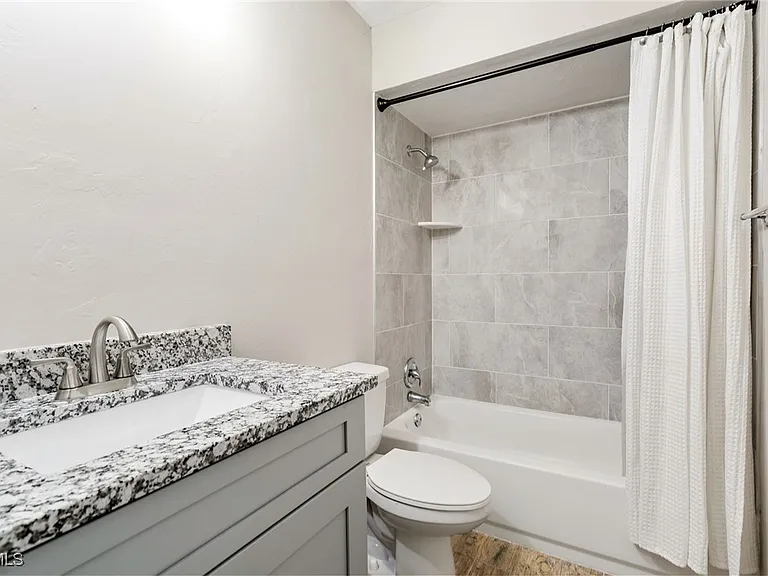 6226 Timberwood Cir #119 — Photo 22
