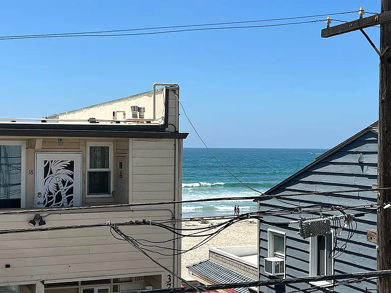 725 Redondo Ct #32 — Photo 8