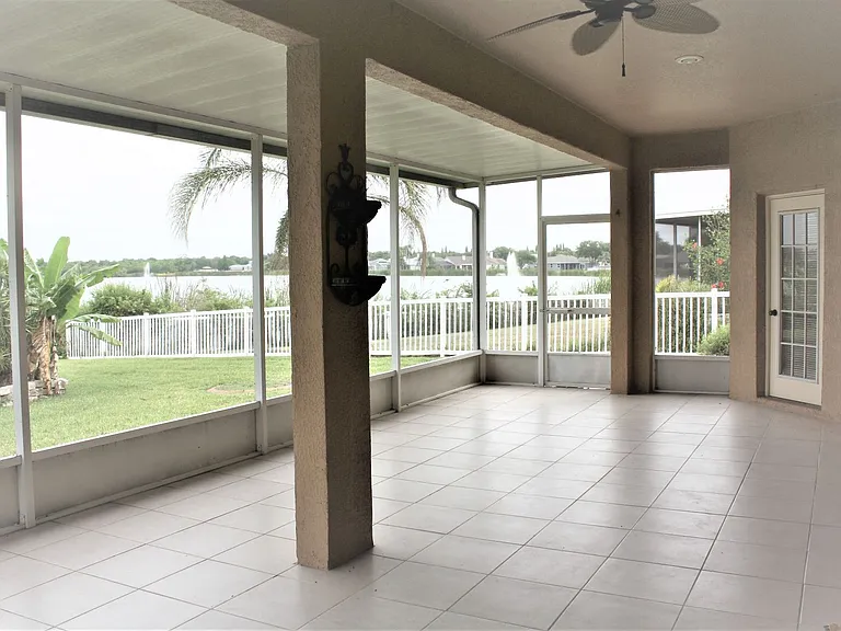 7209 Colonial Lake Dr — Photo 38