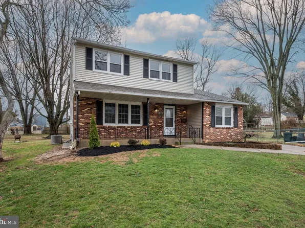 218 Columbia Ave, Stratford, NJ 08084