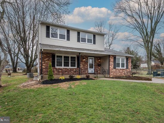 218 Columbia Ave, Stratford, NJ 08084