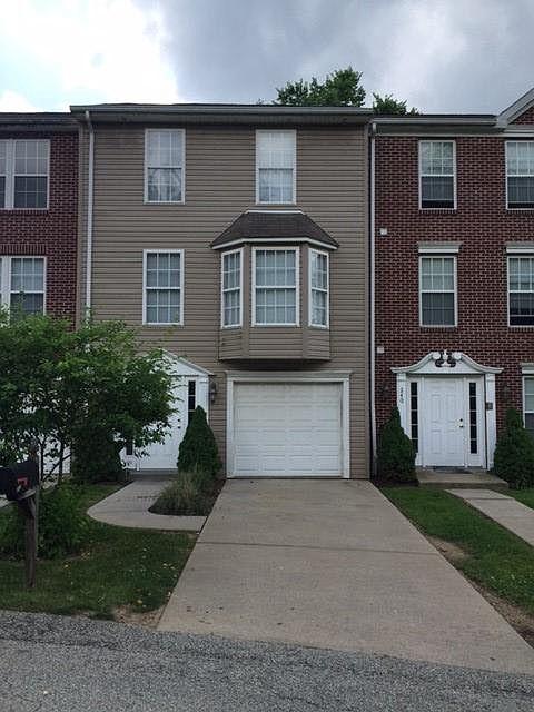 Front of Townhome 