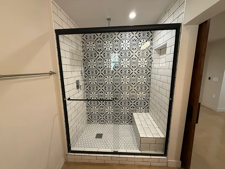 426 S Stratford Dr — Photo 18