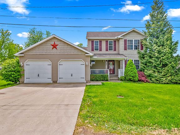 3rd image of 9049 Hamilton Rd