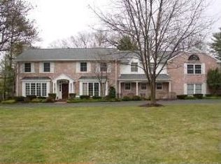 2520 Edgehill Rd, Toledo, OH 43615