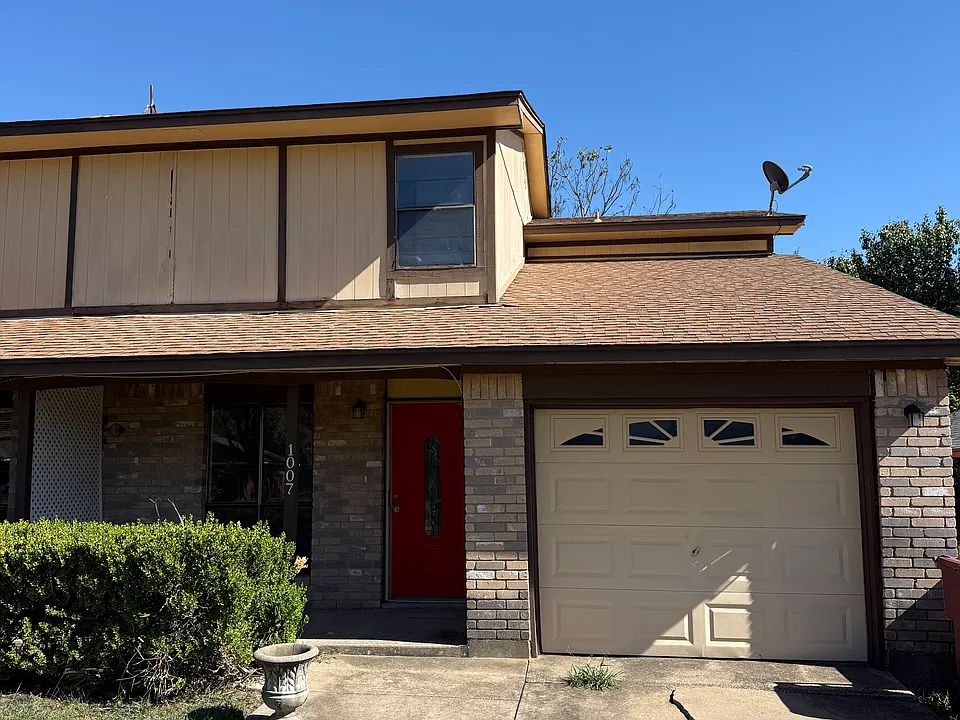 1007 Oak Grove Ln