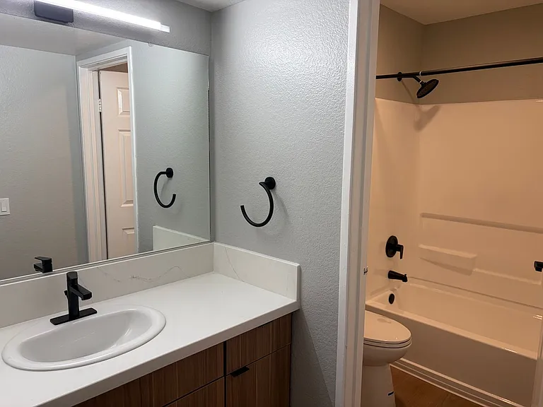 Corona Pointe Resort — Photo 223