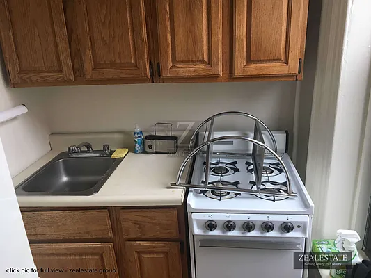 Rented by ZealEstate Group Inc | media 30