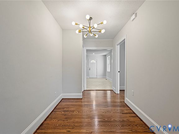 4th image of 4003 Lee Blvd