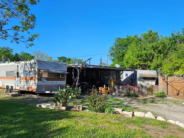 106 W Walnut Dr, Austin, TX 78753