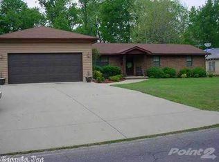 1418 W Sullenberger Ave, Malvern, AR 72104