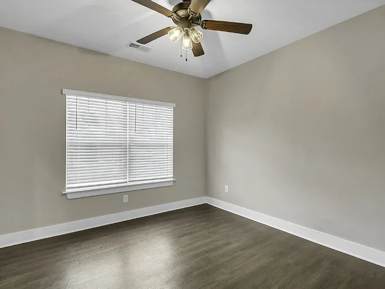 8 Tolar Rd — Photo 14