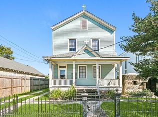 2215 2nd St #A, New Orleans, LA 70113