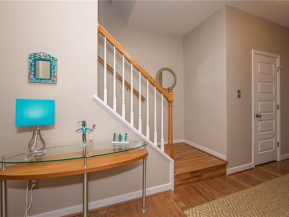4th image of 8148 Marley Dr