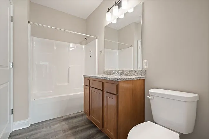 Adelyn Apartments — Photo 19