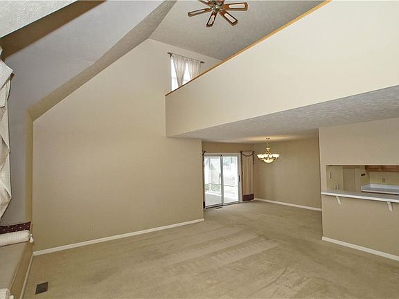 3rd image of 3438 E Prescott Cir